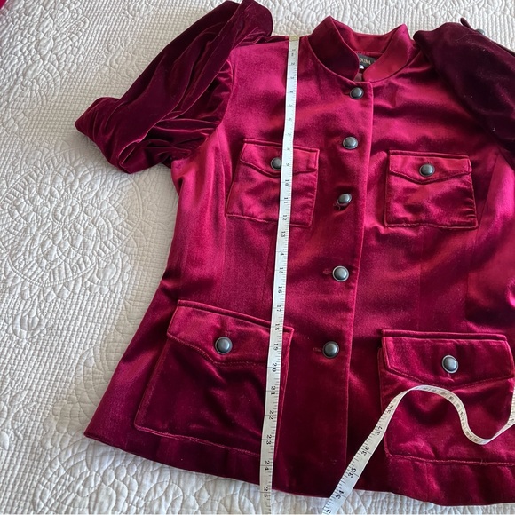EUC & VTG Angel Nina burgundy velvet blazer w/mandarin collar. - Picture 12 of 12